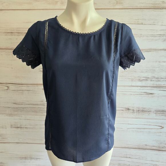 LC Lauren Conrad Runway Navy Blue Lace Trim Short Sleeve Blouse sz S New - Picture 1 of 5